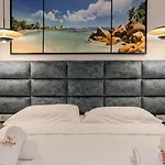 Eagle Hotel Ksamil