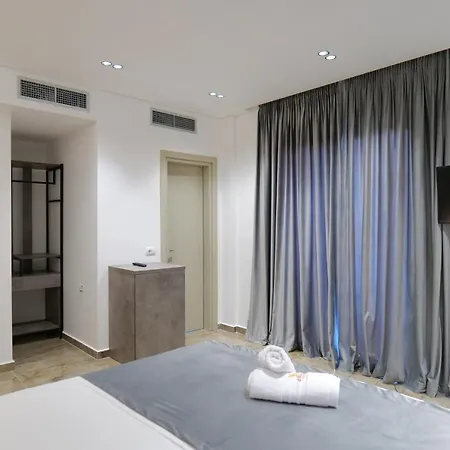 Eagle Hotel Ksamil